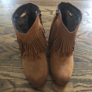 Taos Women’s cognac shag ankle boot